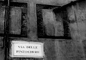 Street sign – Via Delle Pinzochere